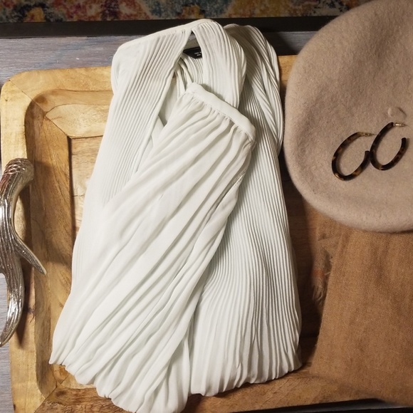 Zara | Pale Mint Pleated Blouse - Picture 3 of 4